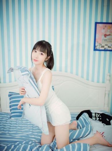 看了下面会湿的视频_BD国语免费观看
