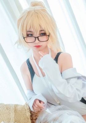 我的黑道大佬第1季在线观看_十万网红美女美酱