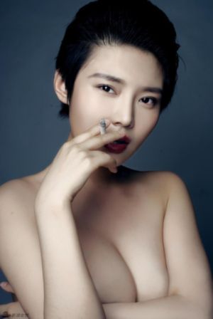 蛇王h_720高清免费观看